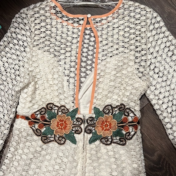 Lace romper - Picture 3 of 5